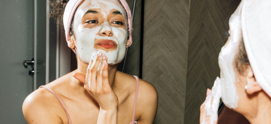 Prodotti per l'acne: gli essenziali per una pelle sana